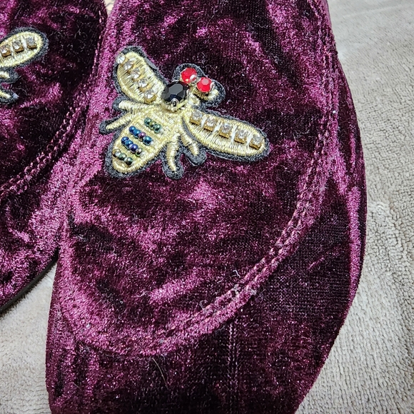 Aldo Caveny Velvet Loafers Embroidered Bee Slip On Flats Women's Size 6.5 - Picture 9 of 12